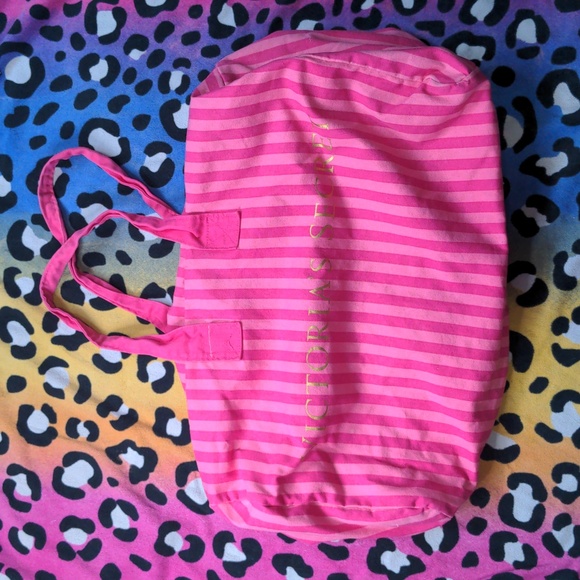 Victoria's Secret Handbags - 🩷VS Victoria's Secret Big Pink Striped Overnight Beach Bag🩷